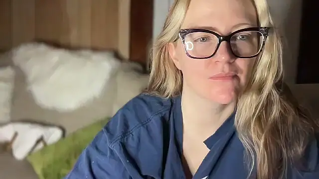 PefectNipz online show from 12-19-25, 09:44