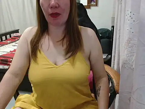 Snapshot of VerySexyCeline chatting on 06-30-26, 01:44 VerySexyCeline online show from 06-30-26, 01:44
