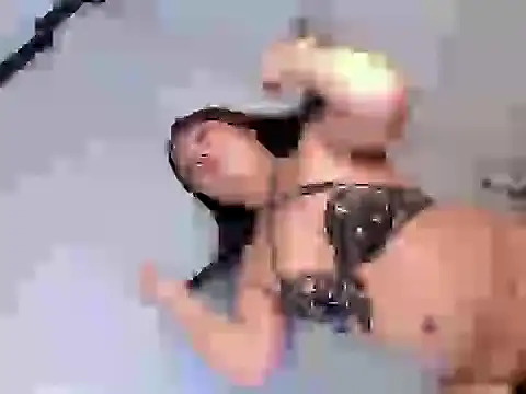 Dwarffuckingfinaxx online show from 10-28-25, 04:57