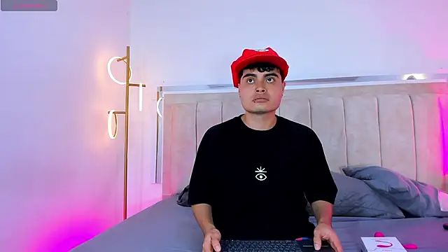 Molly sweetlove online show from 12-04-25, 07:13