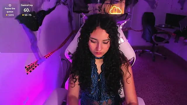 Molly sweetlove online show from 10-21-25, 06:51