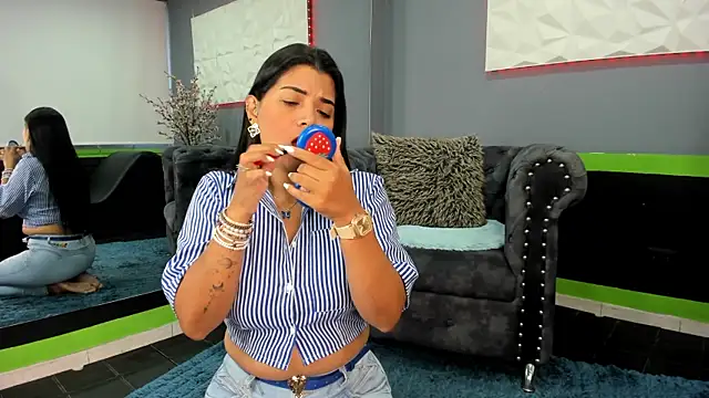 Snapshot of SailonTeen chatting on 11-15-25, 03:05 SailonTeen online show from 11-15-25, 03:05