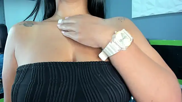 Snapshot of SailonTeen chatting on 10-24-25, 02:38 SailonTeen online show from 10-24-25, 02:38