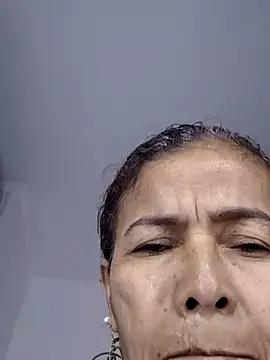 Snapshot of Merybeks chatting on 06-22-26, 10:01 Merybeks online show from 06-22-26, 10:01