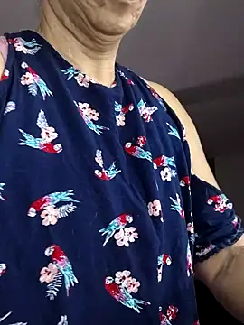 Snapshot of Merybeks chatting on 04-10-26, 09:49 Merybeks online show from 04-10-26, 09:49