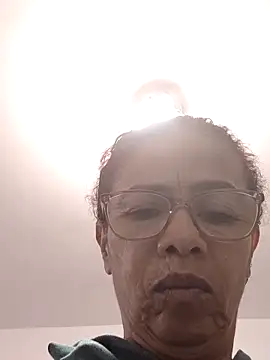 Snapshot of Merybeks chatting on 04-11-26, 09:35 Merybeks online show from 04-11-26, 09:35