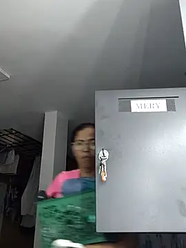 Snapshot of Merybeks chatting on 03-27-26, 10:27 Merybeks online show from 03-27-26, 10:27