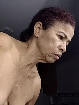 Snapshot of Merybeks chatting on 04-12-26, 09:34 Merybeks online show from 04-12-26, 09:34