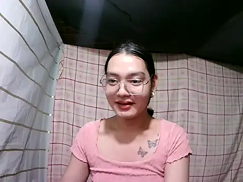 Snapshot of asian_janella chatting on 02-22-26, 03:13 asian janella online show from 02-22-26, 03:13