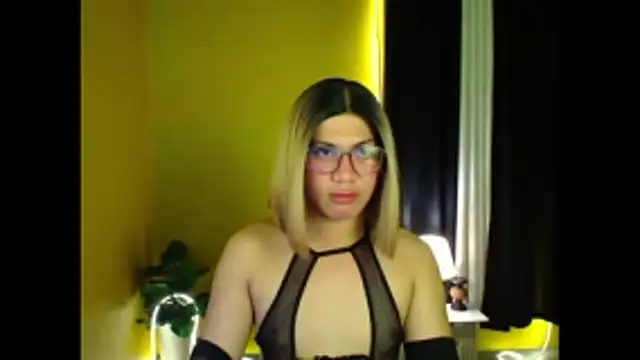Snapshot of Lowel_Smith chatting on 10-25-25, 02:28 Lowel Smith online show from 10-25-25, 02:28