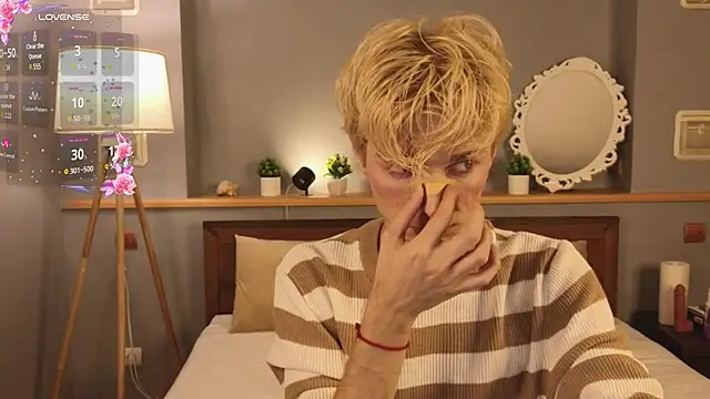 fiachand online show from 09-11-25, 10:43