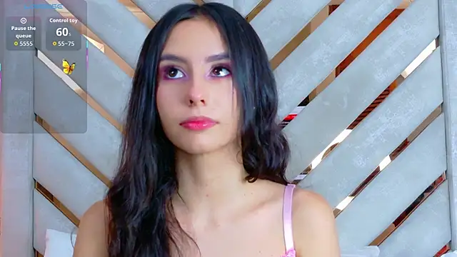 Sarah-Grace online show from 12-23-25, 01:05