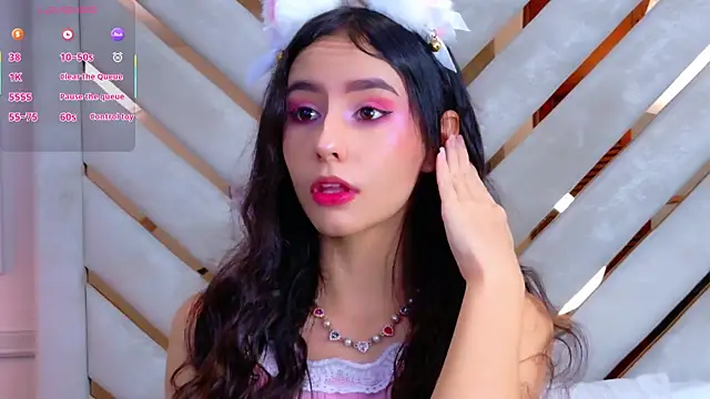 Sarah-Grace online show from 10-29-25, 02:54