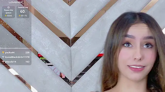 Sarah-Grace online show from 06-15-26, 03:51