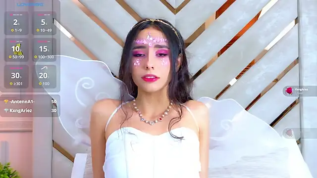 Sarah-Grace online show from 10-31-25, 02:52