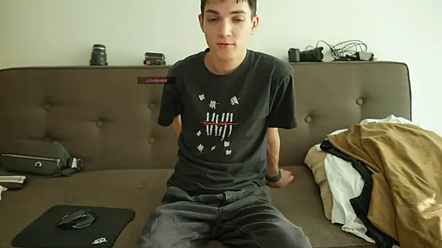 MattyandAiden online show from 04-10-26, 05:20