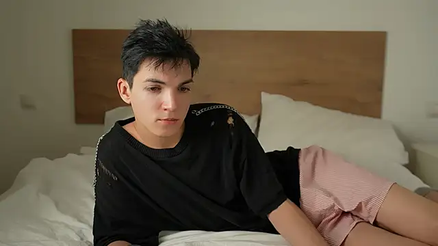 MattyandAiden online show from 06-05-26, 06:57