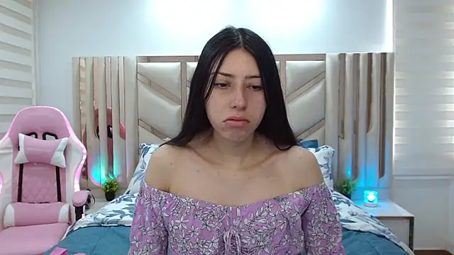 violett star1 online show from 12-22-25, 02:17