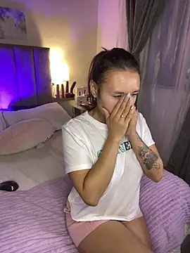 juliana-mancini online show from 03-23-26, 10:04