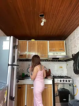 juliana-mancini online show from 11-01-25, 04:01