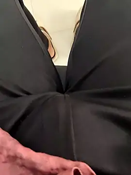 ddllrr224 online show from 11-05-25, 05:32