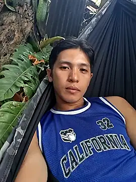 darryl hugecok online show from 12-14-25, 02:29