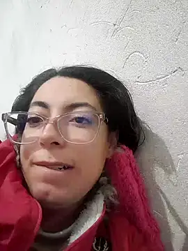 Snapshot of Miranda_sexlove_ chatting on 09-12-25, 03:23 Miranda sexlove online show from 09-12-25, 03:23