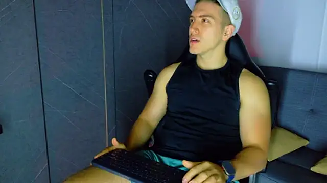 ALANNFERRER online show from 02-10-26, 10:14