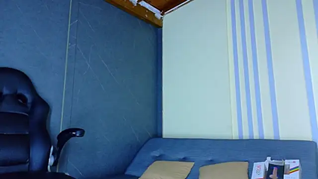 ALANNFERRER online show from 04-06-26, 10:16