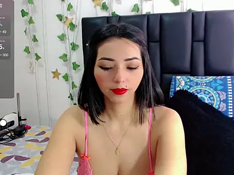 sara arias00 online show from 09-19-25, 01:15