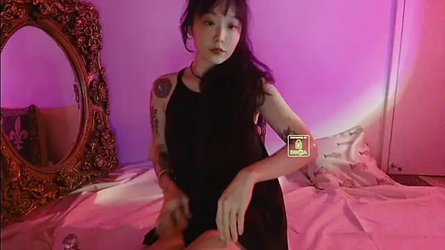 Etherealcat33 online show from 04-19-26, 01:56