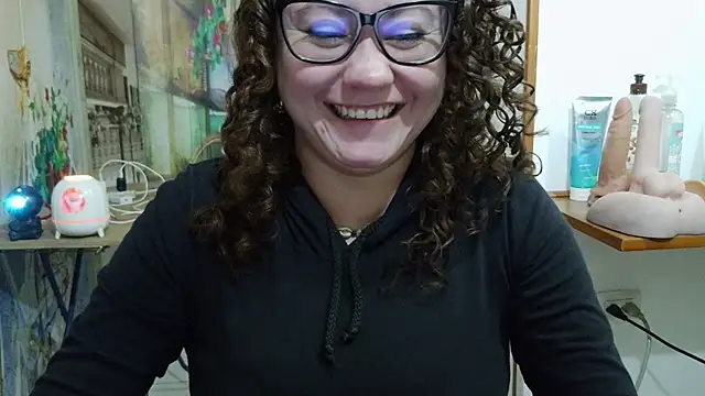 Snapshot of greeneyes_nurse chatting on 04-25-26, 02:58 greeneyes nurse online show from 04-25-26, 02:58
