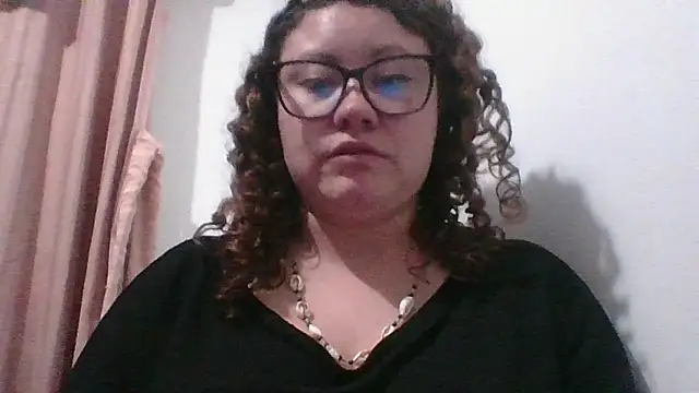 Snapshot of greeneyes_nurse chatting on 05-18-26, 11:31 greeneyes nurse online show from 05-18-26, 11:31