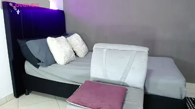 Matteo12  online show from 03-20-26, 04:35