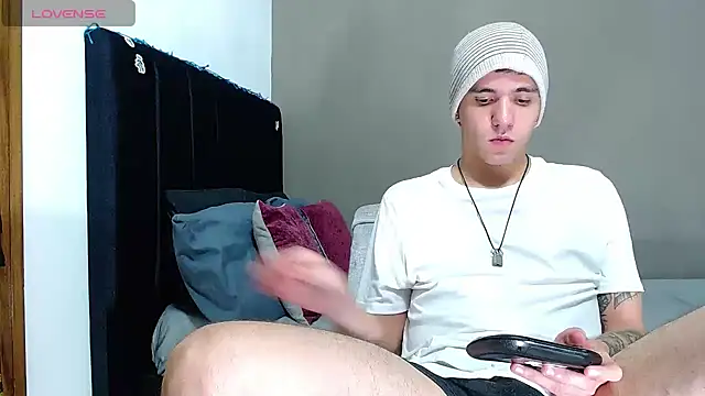 Snapshot of Matteo12_ chatting on 01-16-26, 08:24 Matteo12 online show from 01-16-26, 08:24