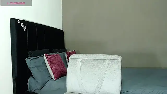 Snapshot of Matteo12_ chatting on 02-27-26, 12:55 Matteo12 online show from 02-27-26, 12:55