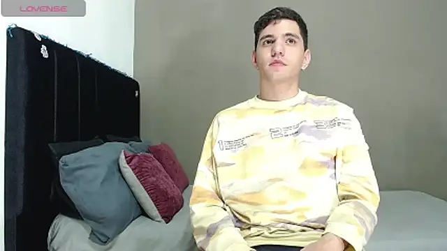 Snapshot of Matteo12_ chatting on 01-17-26, 07:17 Matteo12 online show from 01-17-26, 07:17