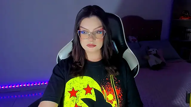 OphelianaRose33 online show from 05-02-26, 06:35