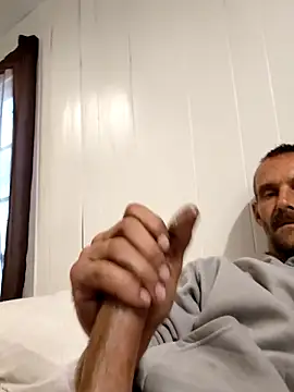 Hungwell1515 online show from 10-24-25, 02:05