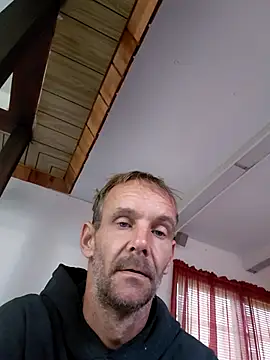 Hungwell1515 online show from 01-14-26, 01:15