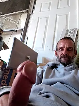 Hungwell1515 online show from 10-31-25, 05:20