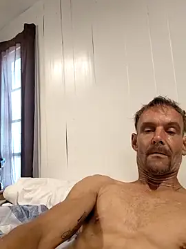 Snapshot of Hungwell1515 chatting on 04-13-26, 02:43 Hungwell1515 online show from 04-13-26, 02:43