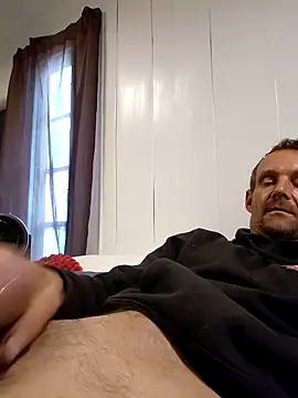 Hungwell1515 online show from 11-24-25, 02:39