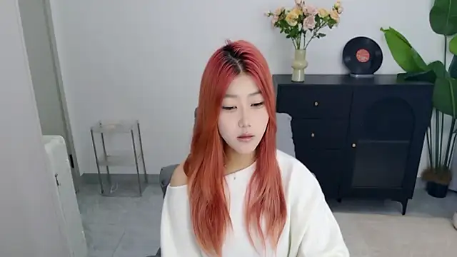 xiaouli online show from 10-11-25, 02:34