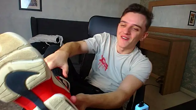 FelixStarkk online show from 11-30-25, 05:19