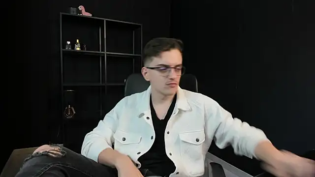 FelixStarkk online show from 05-03-26, 05:12