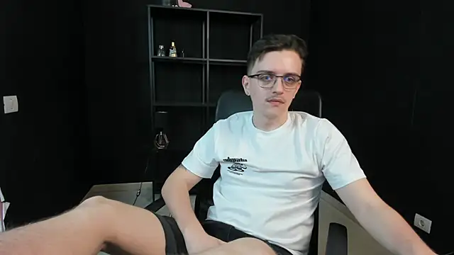 FelixStarkk online show from 05-08-26, 05:00