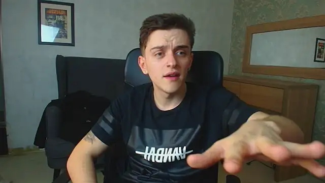 FelixStarkk online show from 12-19-25, 05:26