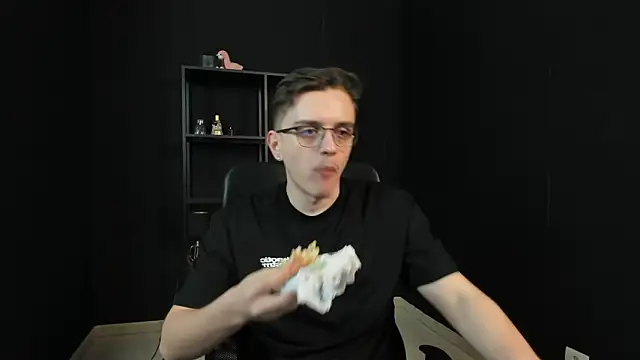 FelixStarkk online show from 05-07-26, 05:44