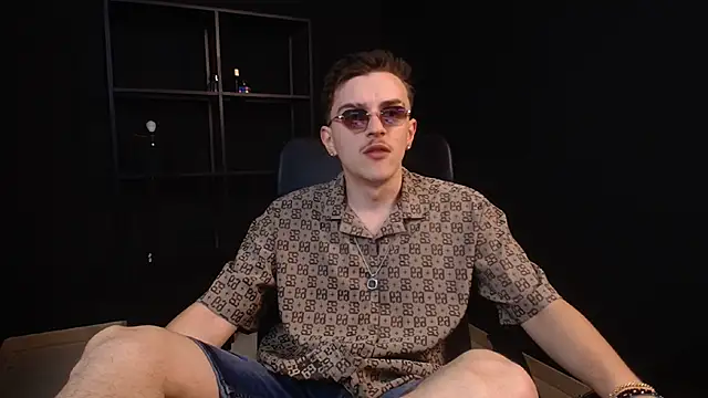 Snapshot of FelixStarkk chatting on 07-07-26, 06:47 FelixStarkk online show from 07-07-26, 06:47